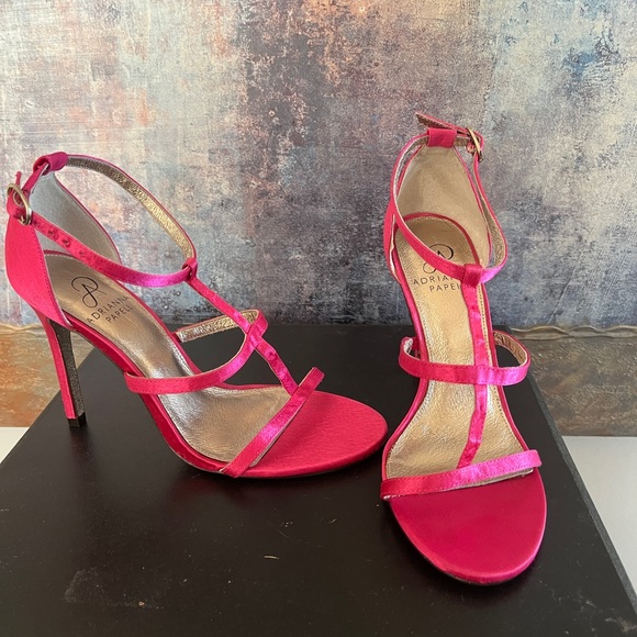 Gifted with purchase! 💕Hi Barbie! BNWT Beautiful Adrianna Pappell Pink Heels - Picture 4 of 6